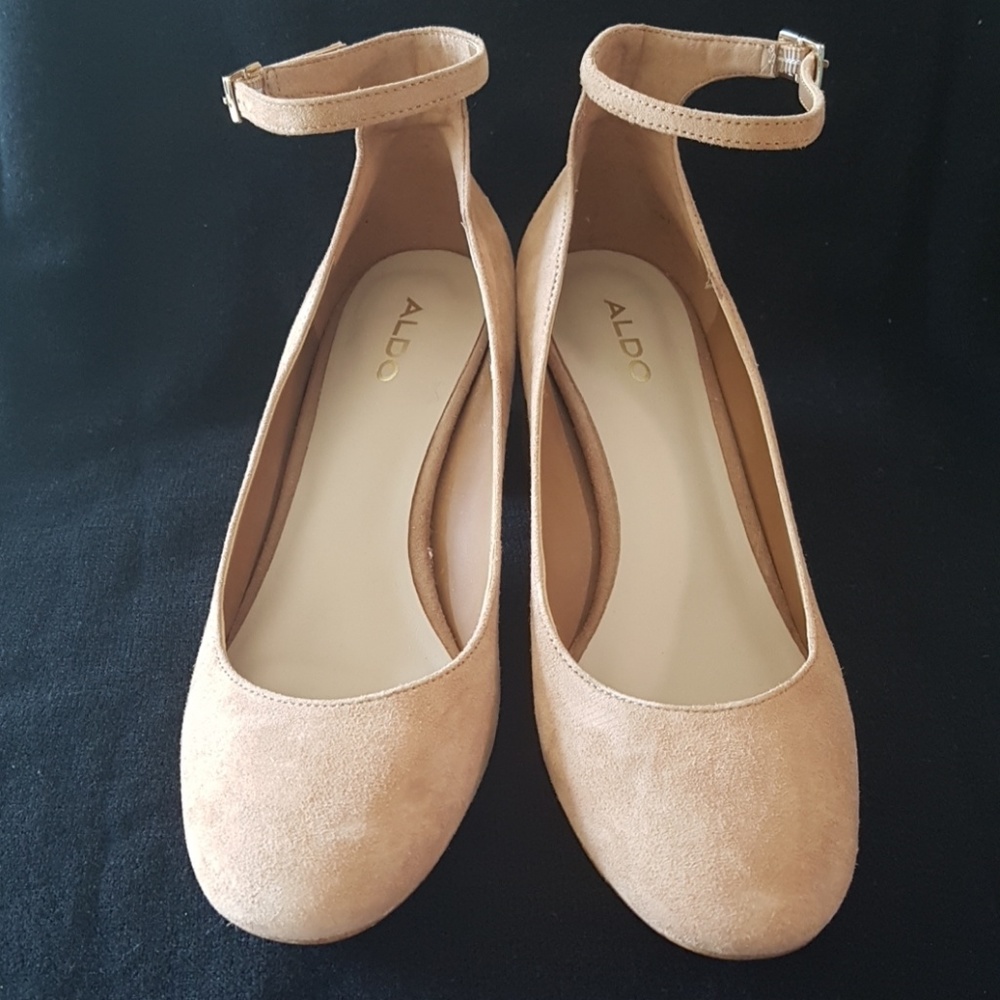 ❤2 for 30❤Aldo Suede pumps - Picture 1 of 7